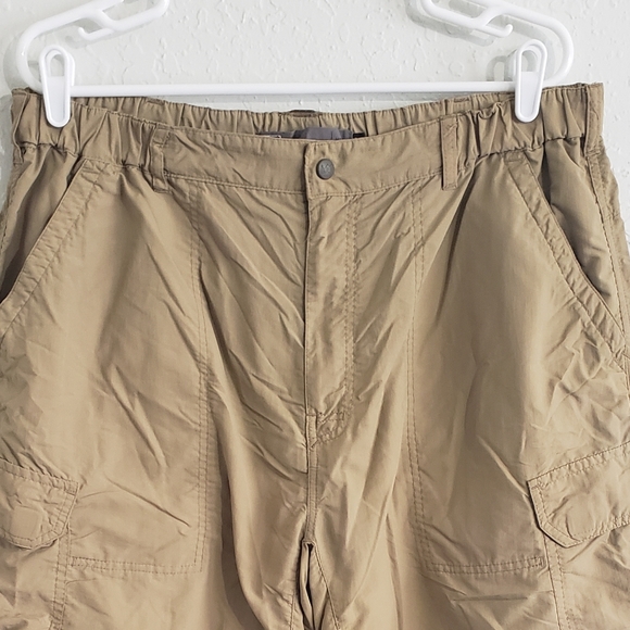 REI Outdoor Shorts - Picture 4 of 4